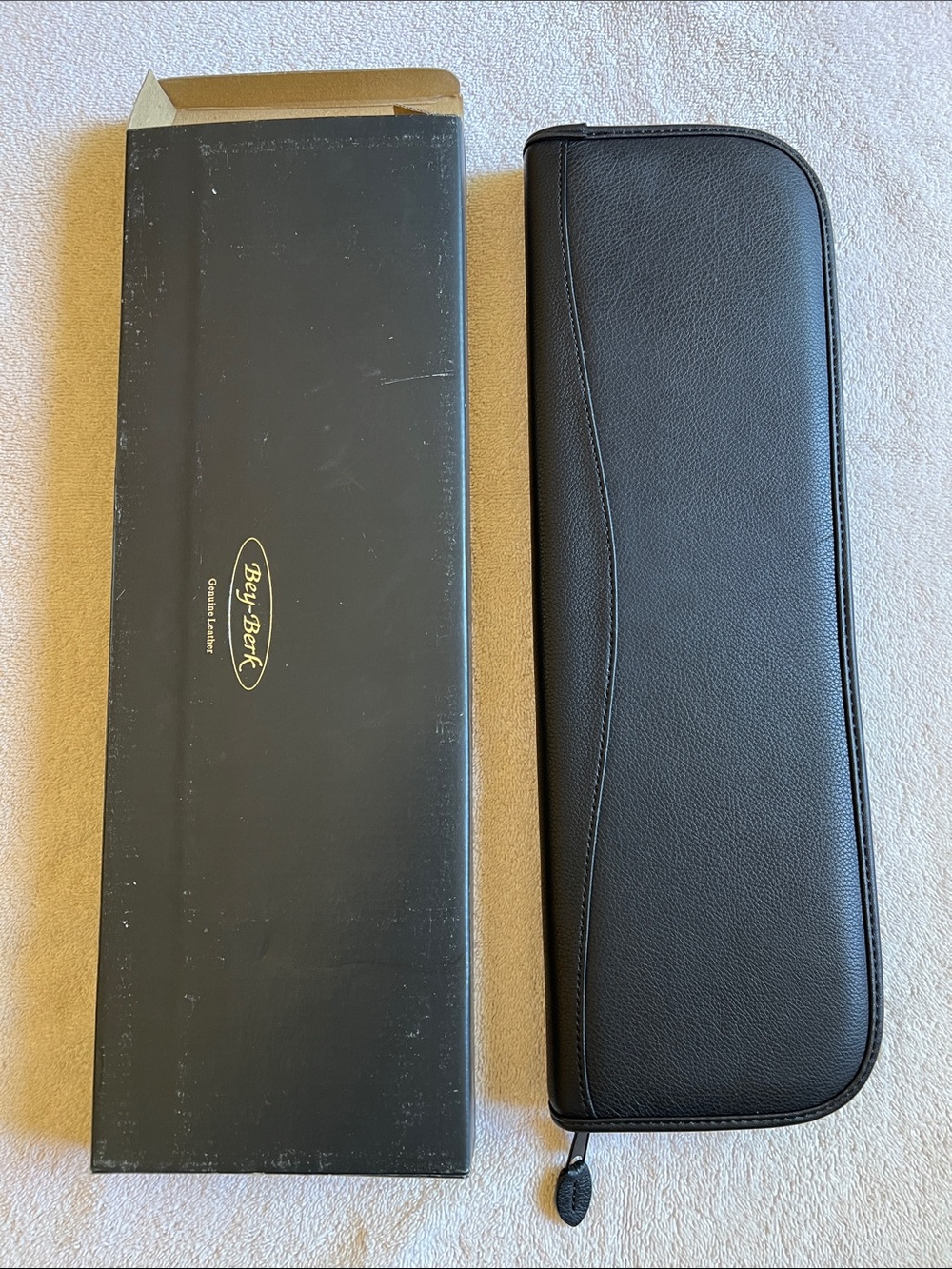 Bey-Berk Black Leather Zip Tie Case